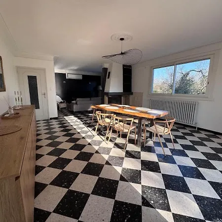 Nyaraló Maison En Etage Avec Jardin Montélimar