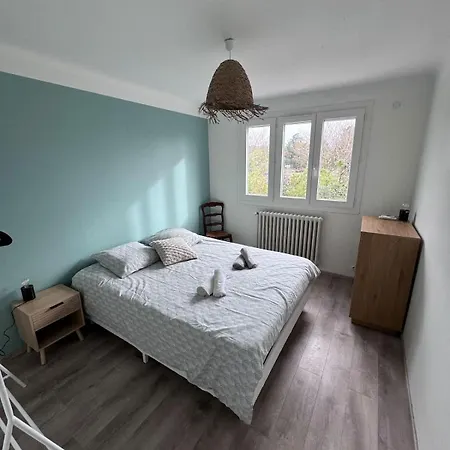 Prázdninový dům Maison En Etage Avec Jardin *