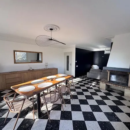 Maison En Etage Avec Jardin *