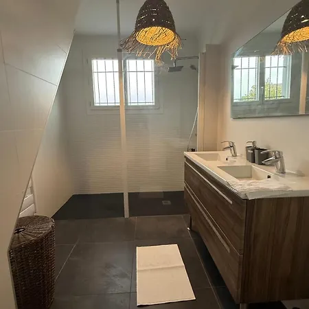 Maison En Etage Avec Jardin Montélimar